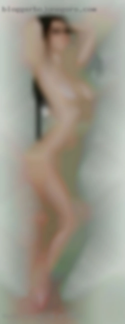 nude swinging groups