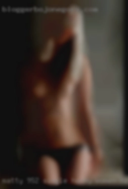 Matty_952 single horny women hidden cam